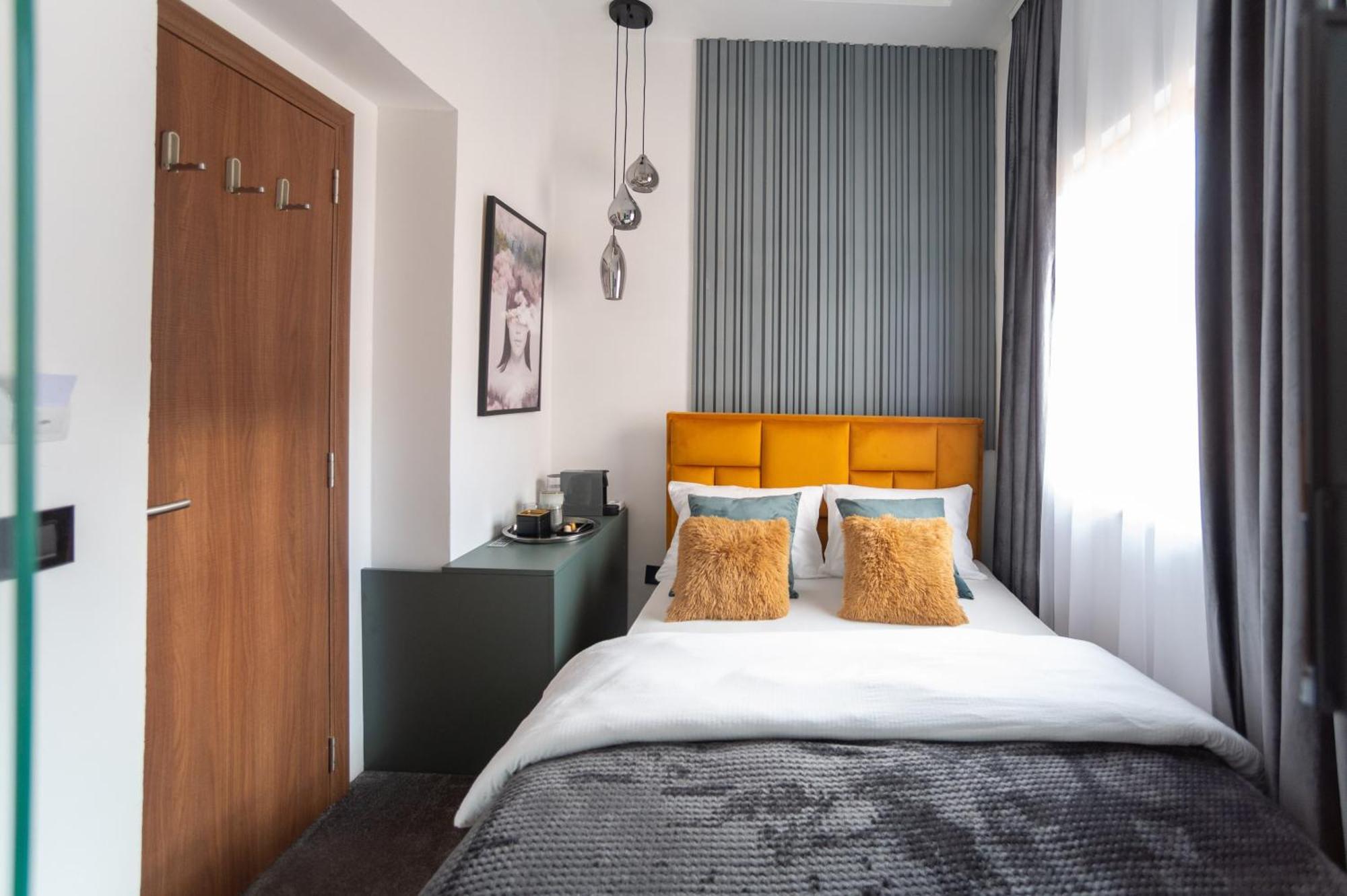 Natali Luxury Suites Belgrado Quarto foto